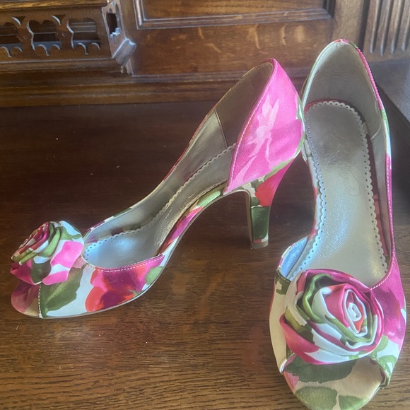 Worn once - Michael Angelo size 7.5 - Picture 8 of 10